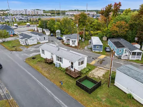 1 Friendship Dr, Salem, NH 03079