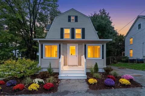 17 Webster St, Allenstown, NH 03275