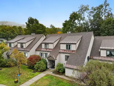 310 Brook Holw #310, Hanover, NH 03755