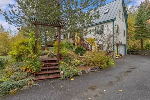 4 Meadow Crest Ln, Waterbury, VT 05676