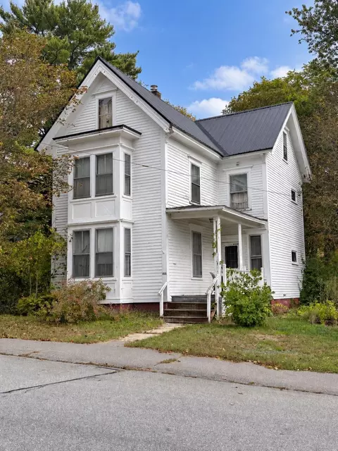 155 Baldwin St, Laconia, NH 03246