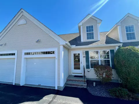 59 Pleasant St, Windham, NH 03087