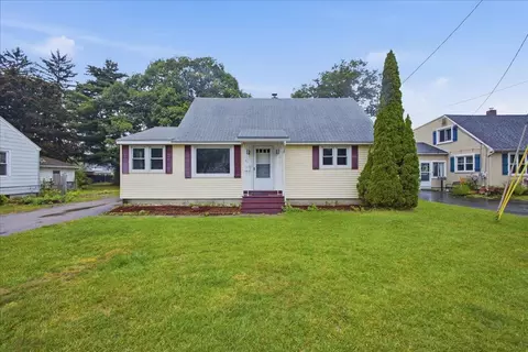 26 Pennington Dr, Burlington, VT 05408