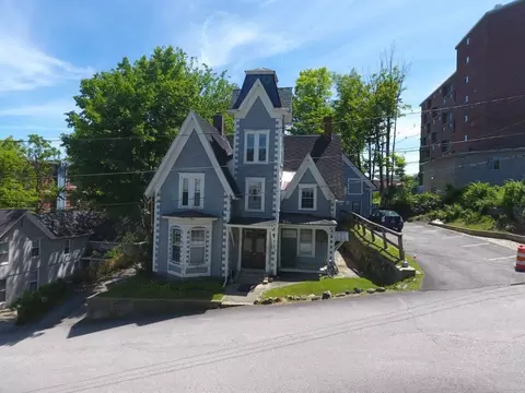 3 Pearl St, Plymouth, NH 03264