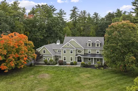 8 Wright Acres Rd, Bedford, NH 03110