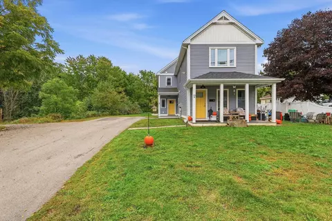55 Prospect St #B, Dover, NH 03820