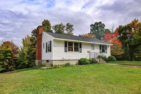 127 Beard Rd, New Boston, NH 03070