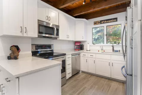 Kitchen - 768 E Mountain Rd #C2, Killington, VT 05751 photo 1 of 4