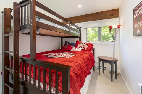 Bedroom - 768 E Mountain Rd #C2, Killington, VT 05751 photo 4 of 7