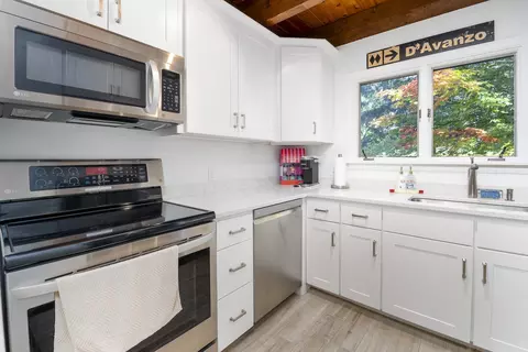 Kitchen - 768 E Mountain Rd #C2, Killington, VT 05751 photo 3 of 4