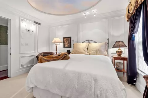 Bedroom - 365 Ocean Blvd, Hampton, NH 03842 photo 1 of 10