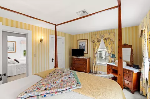 Bedroom - 365 Ocean Blvd, Hampton, NH 03842 photo 10 of 10