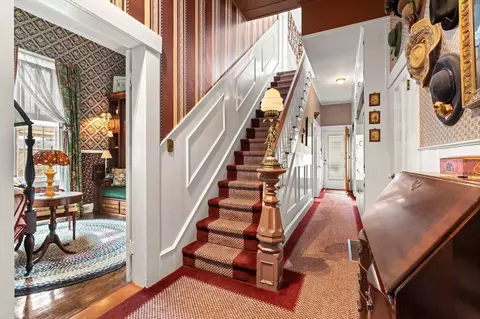 Entry Way - 365 Ocean Blvd, Hampton, NH 03842 photo 4 of 7