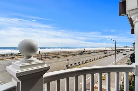 View/Area - 365 Ocean Blvd, Hampton, NH 03842 photo 2 of 8