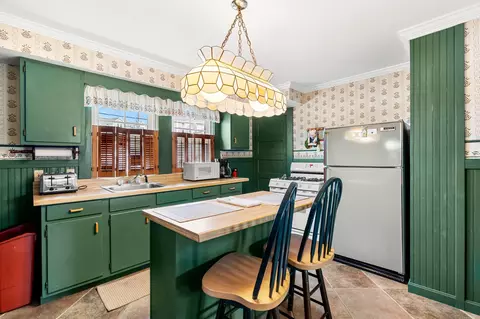 Kitchen - 365 Ocean Blvd, Hampton, NH 03842 photo 3 of 3