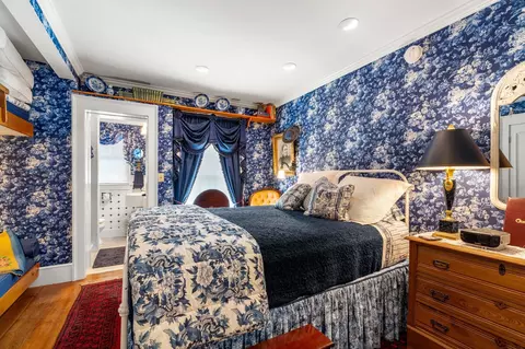 Bedroom - 365 Ocean Blvd, Hampton, NH 03842 photo 3 of 10