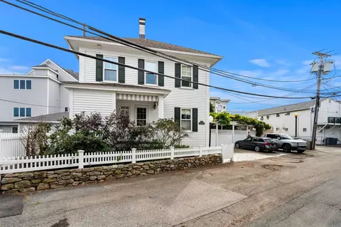 Exterior - 365 Ocean Blvd, Hampton, NH 03842 photo 10 of 14