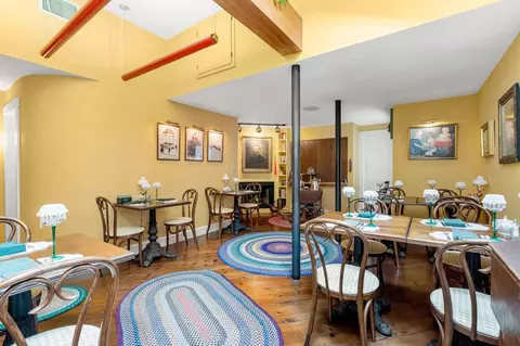 Dining - 365 Ocean Blvd, Hampton, NH 03842 photo 1 of 6