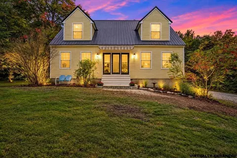 262 Collins Rd, Lyndeborough, NH 03082
