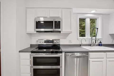 Kitchen - 262 Collins Rd, Lyndeborough, NH 03082 photo 4 of 5
