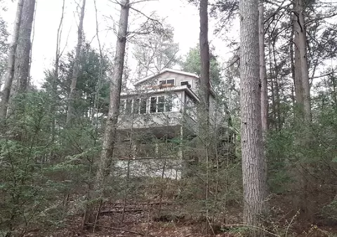 8 Ossipee View Cir, Gilford, NH 03249