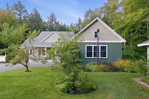 26 Pollard Pines Dr, Lincoln, NH 03251