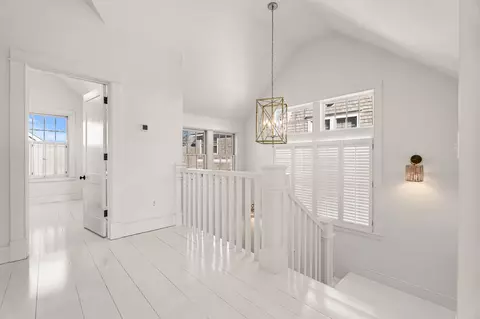Entry Way - 1016 Ocean Blvd, Hampton, NH 03842 photo 5 of 6
