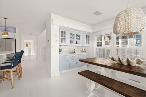 Dining - 1016 Ocean Blvd, Hampton, NH 03842 photo 3 of 3