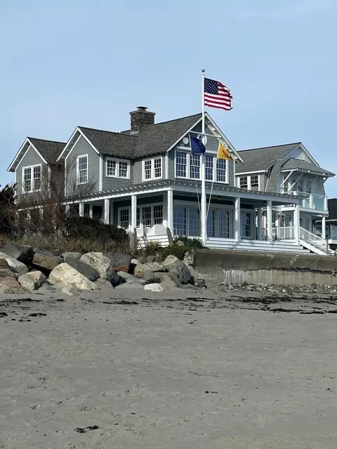 1016 Ocean Blvd, Hampton, NH 03842