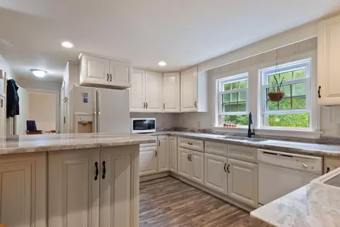 Kitchen - 84 Locke Rd, Hampton, NH 03842 photo 2 of 2