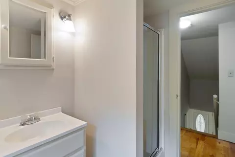 Bath - 84 Locke Rd, Hampton, NH 03842 photo 2 of 2