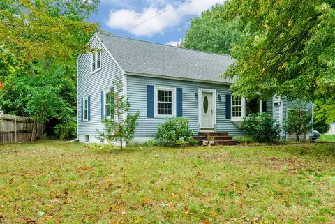 Exterior - 84 Locke Rd, Hampton, NH 03842 photo 2 of 4