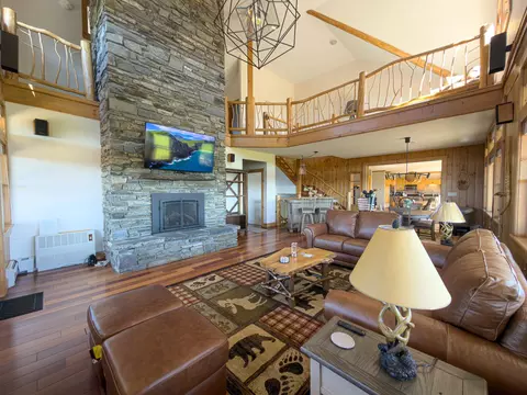 Living - 734 Herrick Rd, Derby, VT 05829 photo 2 of 9