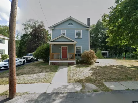 37 Pine Valley St, Wilton, NH 03086