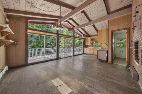 61 Turkey Hill Rd, Newport, NH 03773