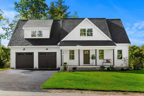 1 Lukes Way #LOT 1, Plaistow, NH 03865