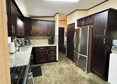 156 N River Rd, Epping, NH 03042 photo 5
