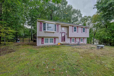 4 Spinnaker Dr, Derry, NH 03038 photo 3