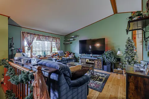 4 Spinnaker Dr, Derry, NH 03038 photo 9