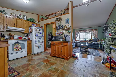 4 Spinnaker Dr, Derry, NH 03038 photo 5
