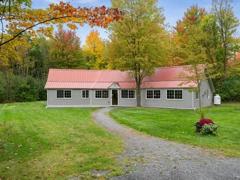 2088 Town Line Rd, Addison, VT 05491