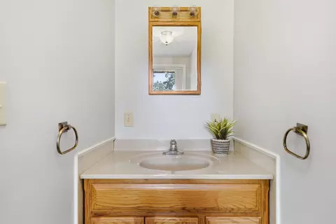 Bath - 7 Phillip St, Dover, NH 03820 photo 1 of 2