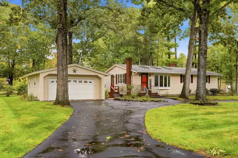 7 Phillip St, Dover, NH 03820