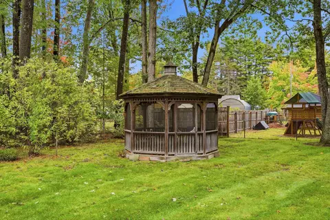 Exterior - 7 Phillip St, Dover, NH 03820 photo 11 of 14