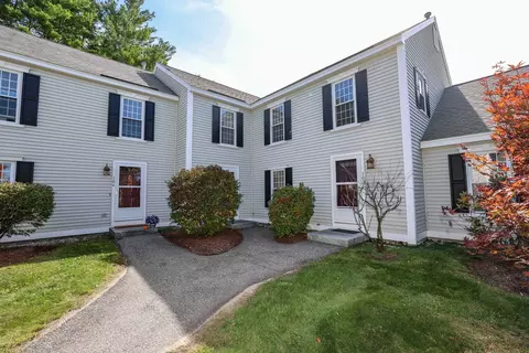 102 River Grant Dr, Hopkinton, NH 03229