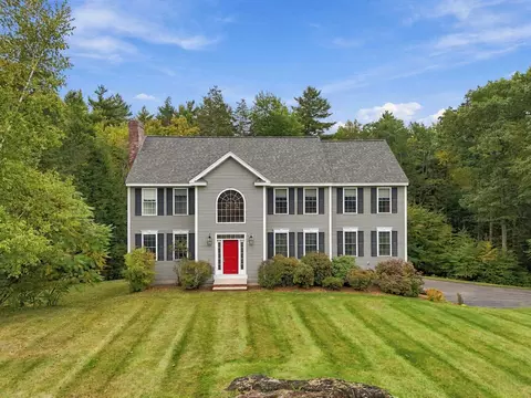 48 Bald Hill Rd, Raymond, NH 03077