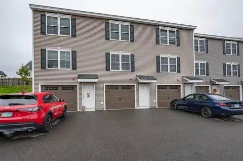 3 Nutfield Ct #8, Derry, NH 03038