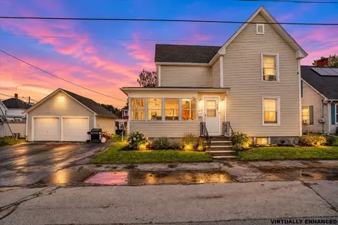 131 Riley Ave, Manchester, NH 03103
