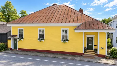 34 Spring St, Bristol, NH 03222