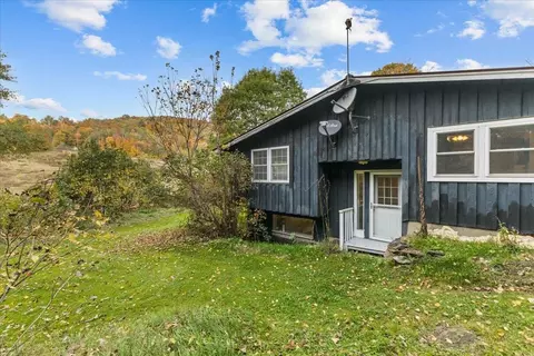 Exterior - 252 Spring Rd, Tunbridge, VT 05077 photo 4 of 10